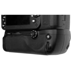 Vello BG-N10 Battery Grip For Nikon D600 & D610(Vello Bg N10 Battery Grip For Nikon D600 D610) -Celestron Shop 1365542446000 IMG 310718