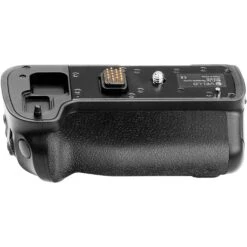 Vello BG-P1 Battery Grip For Panasonic Lumix GH3 And GH4(Vello Bg P1 Battery Grip For Panasonic Lumix Gh3 And Gh4) -Celestron Shop 1419430551000 IMG 451644