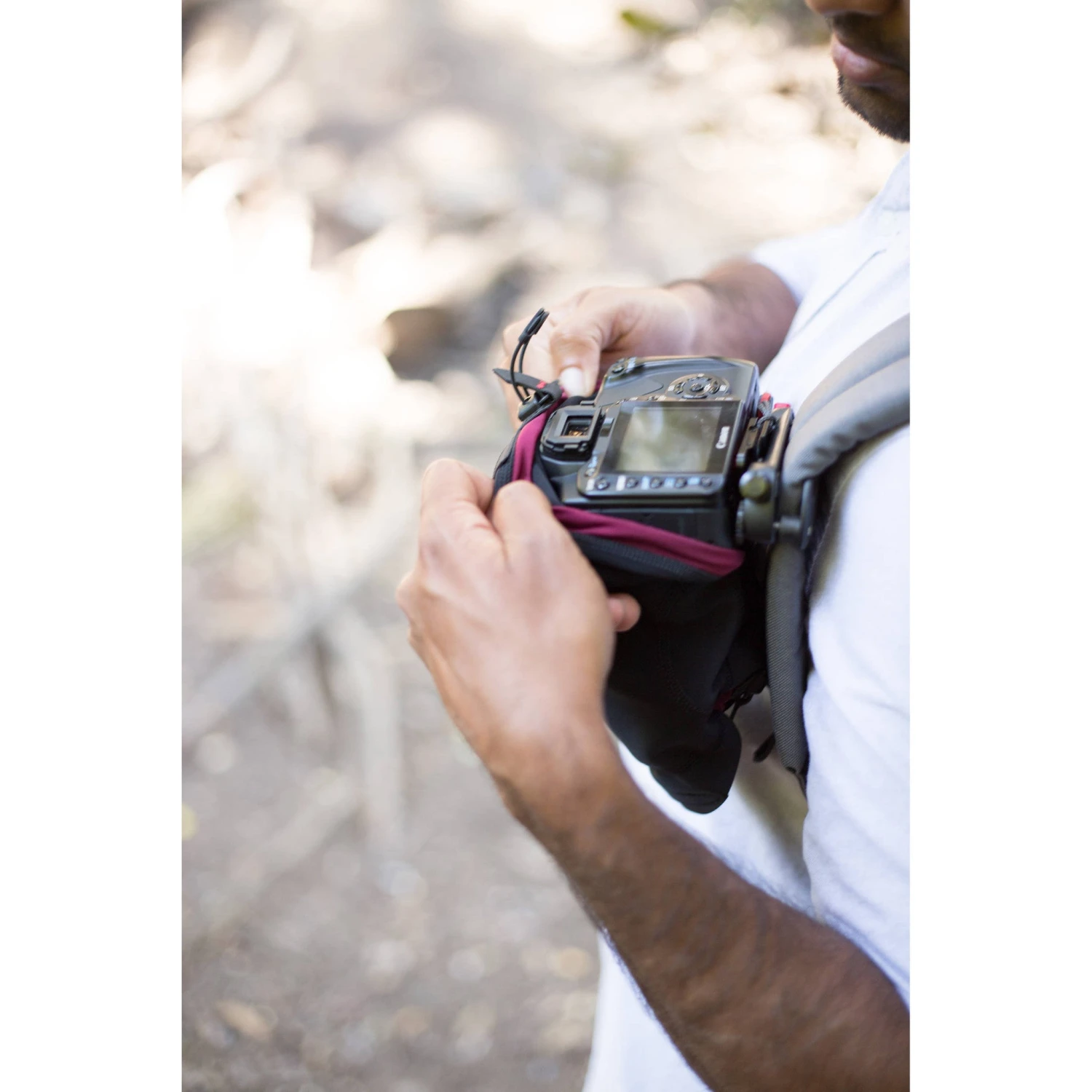 Peak Design Shell Medium Form-Fitting Rain And Dust Cover (Black)(Peak Design Shell Medium Form Fitting Rain And Dust Cover Black) 17 Peak Design Shell Medium Form-Fitting Rain And Dust Cover (Black)(Peak Design Shell Medium Form Fitting Rain And Dust Cover Black) - Image 17