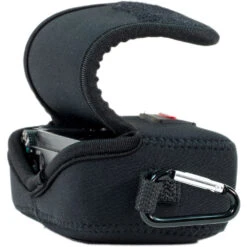 MegaGear Ultra-light Neoprene Camera Case With Carabiner For Canon PowerShot G7X And PowerShot G7 X Mark II Cameras (Black)(Megagear Ultra Light Neoprene Camera Case With Carabiner For Canon Powershot G7x And Powershot G7 X Mark Ii Cameras Black) -Celestron Shop 1468968333000 IMG 656636