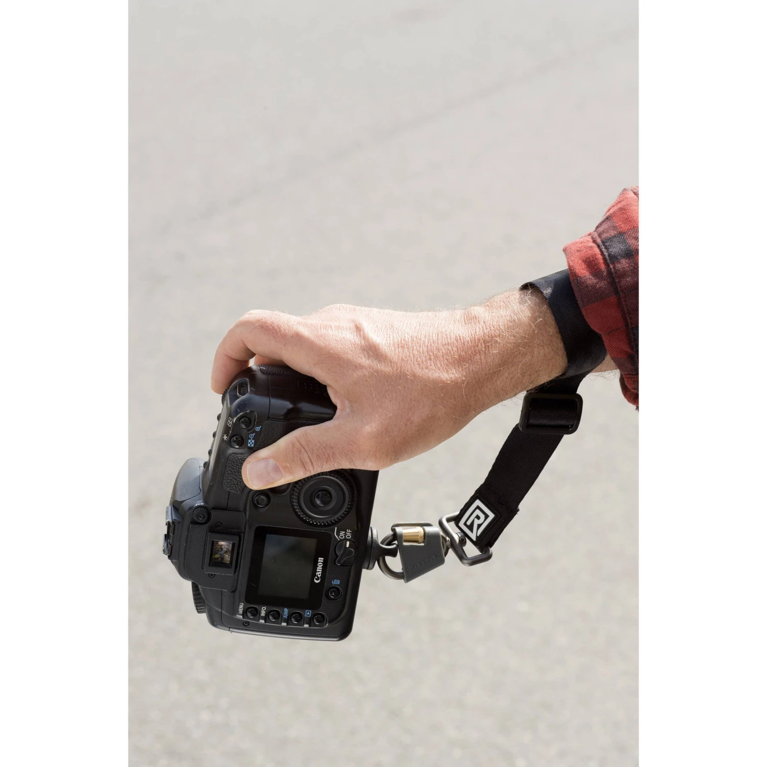 BlackRapid Wrist Breathe Camera Strap With FR-5 FastenR Breathe(Blackrapid Wrist Breathe Camera Strap With Fr 5 Fastenr Breathe) 8 BlackRapid Wrist Breathe Camera Strap With FR-5 FastenR Breathe(Blackrapid Wrist Breathe Camera Strap With Fr 5 Fastenr Breathe) - Image 8