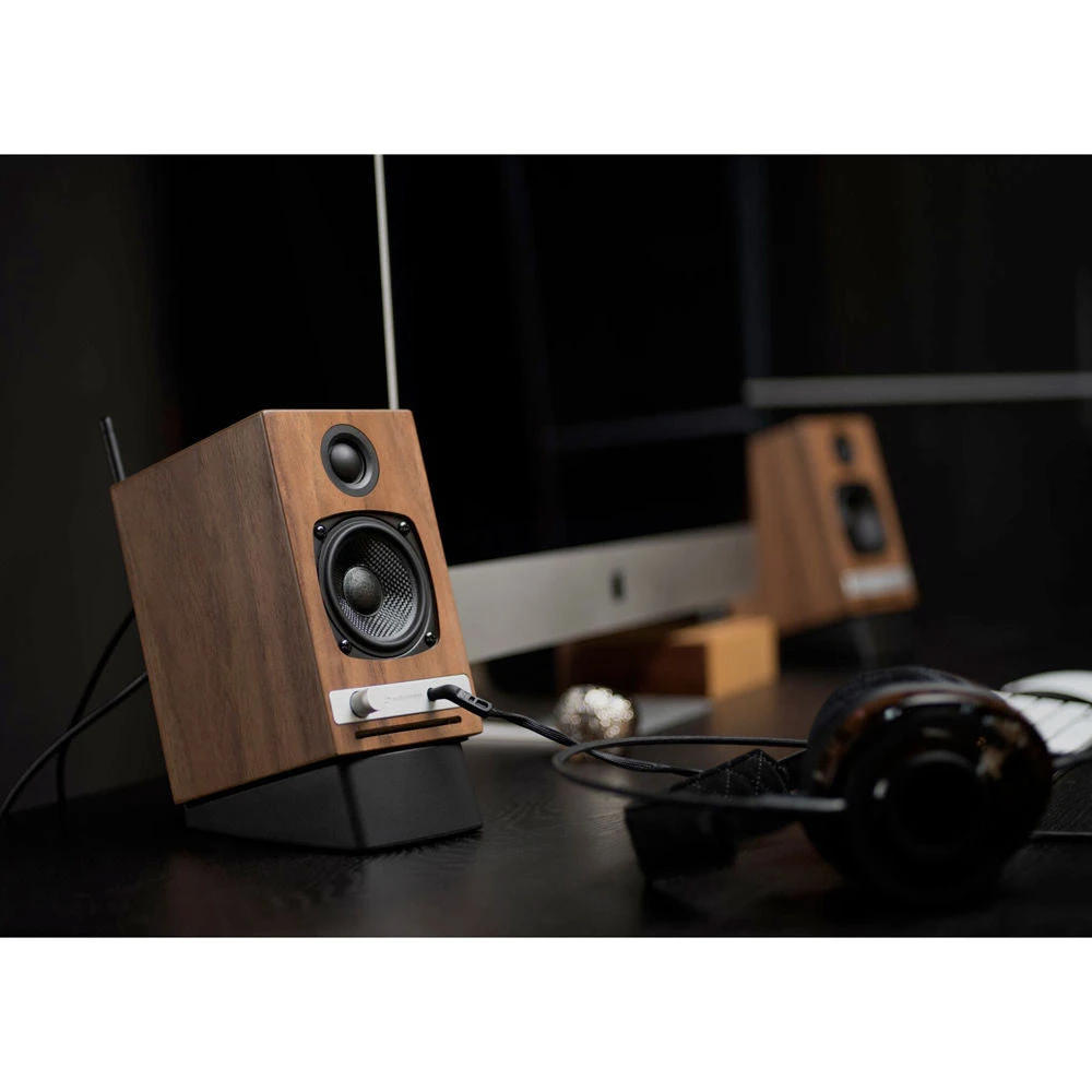 Audioengine HD3 2-Way Wireless Bookshelf Speakers (Pair, Walnut)(Audioengine Hd3 2 Way Wireless Bookshelf Speakers Pair Walnut) 2 Audioengine HD3 2-Way Wireless Bookshelf Speakers (Pair, Walnut)(Audioengine Hd3 2 Way Wireless Bookshelf Speakers Pair Walnut) - Image 2