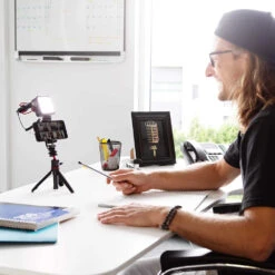 SHAPE Vlogging Kit For IPhone(Shape Vlogging Kit For Iphone) 10 SHAPE Vlogging Kit For IPhone(Shape Vlogging Kit For Iphone) -Celestron Shop 1600186573 IMG 1417961