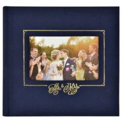 MCS 200-Page Mr. And Mrs. Wedding Photo Album (Two 4 X 6 Sleeves Per Page)(Mcs 200 Page Mr And Mrs Wedding Photo Album Two 4 X 6 Sleeves Per Page)