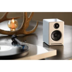 Audioengine HD5 2-Way Active Wireless Bookshelf Speakers (Hi-Gloss Piano White, Pair)(Audioengine Hd5 2 Way Active Wireless Bookshelf Speakers Hi Gloss Piano White Pair) -Celestron Shop 1706789807 IMG 2179857