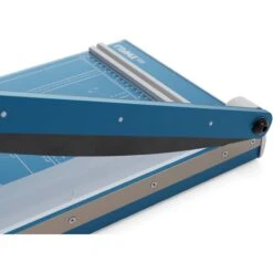 Dahle 533 Professional Guillotine Cutter (13")(Dahle 533 Professional Guillotine Cutter 13) -Celestron Shop 1723117614 IMG 2310702