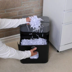 HP CC8 Cross-Cut Paper Shredder (8 Sheets)(Hp Cc8 Cross Cut Paper Shredder 8 Sheets) -Celestron Shop 1726236149 IMG 2335878