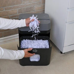 HP CC12 Cross-Cut Paper Shredder (12 Sheets)(Hp Cc12 Cross Cut Paper Shredder 12 Sheets) -Celestron Shop 1726236936 IMG 2335884