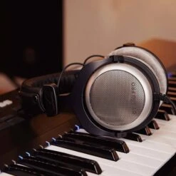 Beyerdynamic DT 880 PROSemi-Open Dynamic Studio Headphones (250 Ohms)(Beyerdynamic Dt 880 Pro Semi Open Dynamic Studio Headphones 250 Ohms) -Celestron Shop 1736157057 IMG 2405791