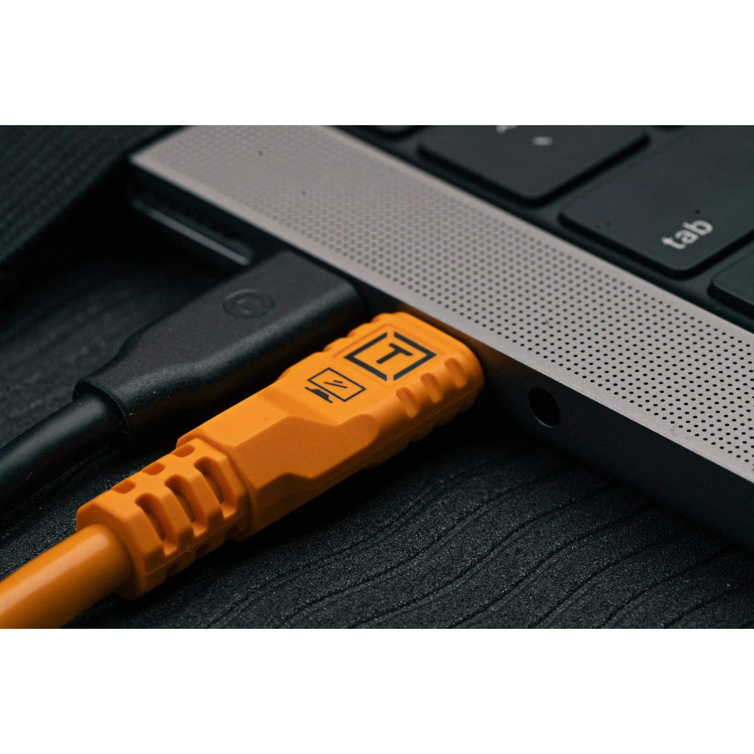 Tether Tools TetherPro Optima USB-C Cable (15', High-Visibility Orange)(Tether Tools Tetherpro Optima Usb C Cable 15 High Visibility Orange) 2 Tether Tools TetherPro Optima USB-C Cable (15', High-Visibility Orange)(Tether Tools Tetherpro Optima Usb C Cable 15 High Visibility Orange) - Image 2