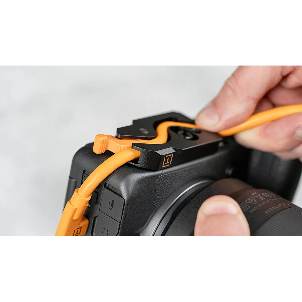 Tether Tools LeverLock & Optima Cable Kit (15', High-Visibility Orange, Right-Angle)(Tether Tools Leverlock Optima Cable Kit 15 High Visibility Orange Right Angle) 5 Tether Tools LeverLock & Optima Cable Kit (15', High-Visibility Orange, Right-Angle)(Tether Tools Leverlock Optima Cable Kit 15 High Visibility Orange Right Angle) - Image 5