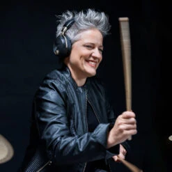 Zildjian ALCHEM-E Perfect Tune Wireless Over-Ear Closed-Back Headphones (Black)(Zildjian Alchem E Perfect Tune Wireless Over Ear Closed Back Headphones Black) -Celestron Shop 1744286281 IMG 2473078