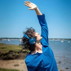 Zildjian ALCHEM-E Perfect Tune Wireless Over-Ear Closed-Back Headphones (Midnight)(Zildjian Alchem E Perfect Tune Wireless Over Ear Closed Back Headphones Midnight) -Celestron Shop 1744286325 IMG 2473086