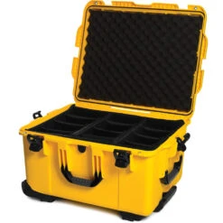Nanuk 960 Protective Rolling Case With Foam Dividers (Yellow)(Nanuk 960 Protective Rolling Case With Foam Dividers Yellow)